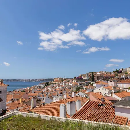 Апартаменты Alfama 3br With Terrace By Lovelystay *