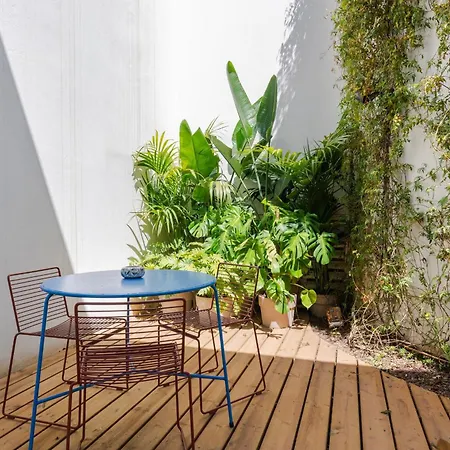 Alfama 3br With Terrace By Lovelystay Апартаменты *