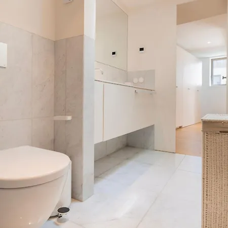 Апартаменты Alfama 3br With Terrace By Lovelystay Лиссабон